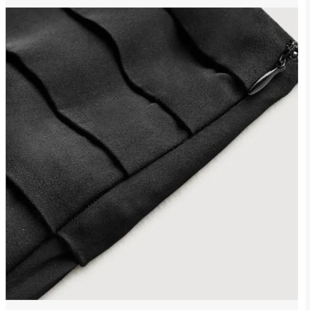 ZARA TUXEDO PANTS ZW COLLECTION
BLACK. SIZE MEDIUM - Picture 7 of 7